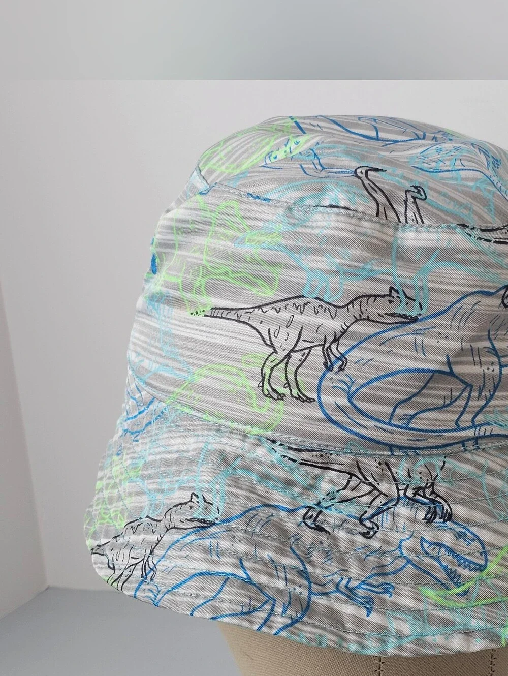 UV Skinz Kids Size 5 Reversible Bucket Hat UPF 50+ Sunwear Dinosaurs / Teal